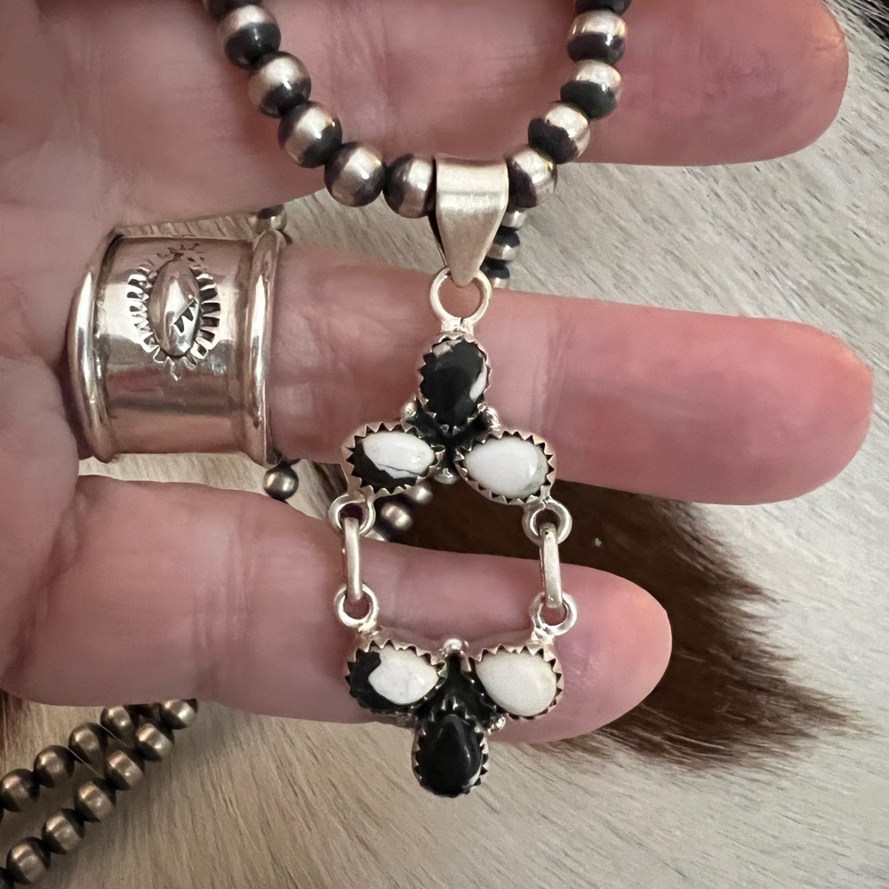❤️ White Buffalo Brushed Sterling 925 Navajo Style Southwestern Elegant Pendant